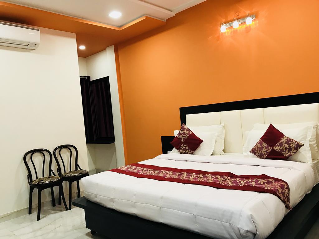 Hotel Aaradhya Residency Agra  Exterior foto