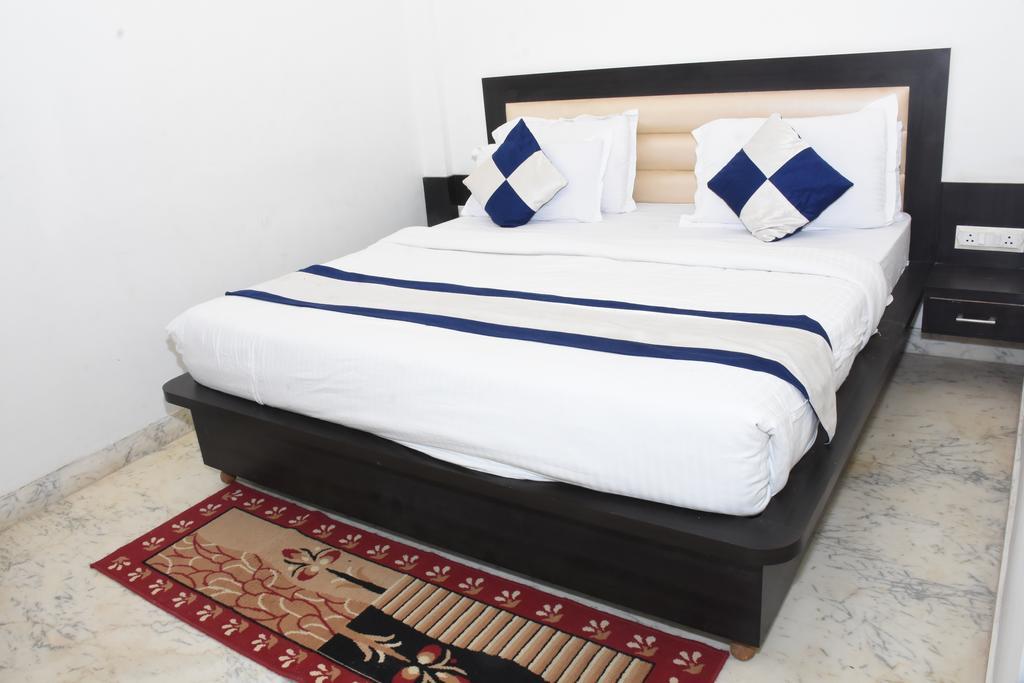 Hotel Aaradhya Residency Agra  Exterior foto