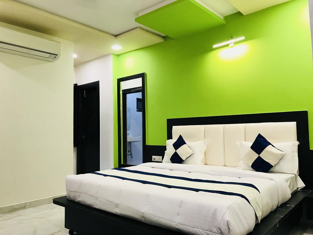 Hotel Aaradhya Residency Agra  Exterior foto