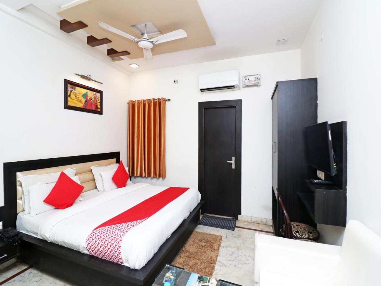Hotel Aaradhya Residency Agra  Exterior foto