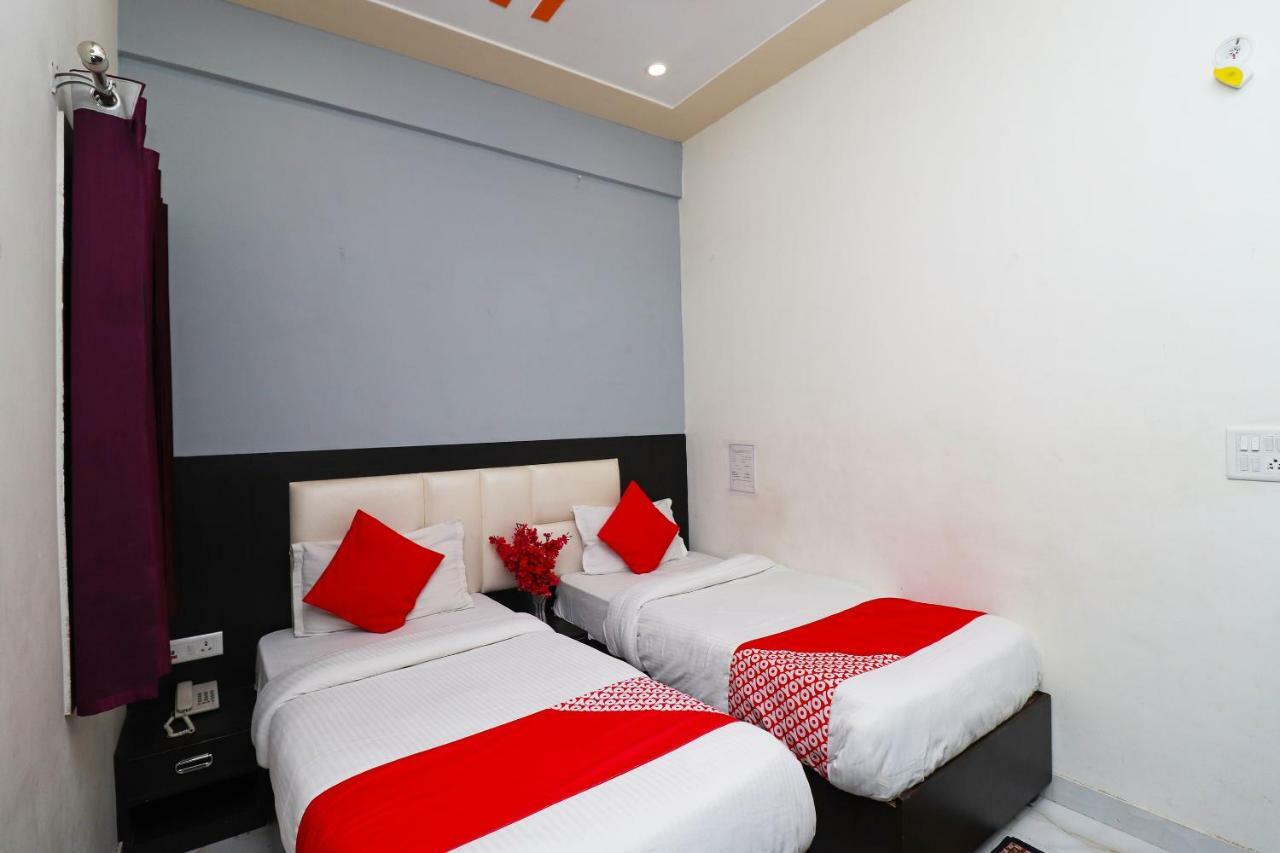 Hotel Aaradhya Residency Agra  Exterior foto