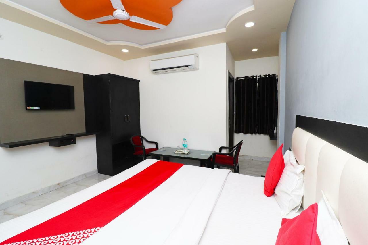 Hotel Aaradhya Residency Agra  Exterior foto